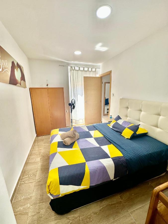 Suite Del Ayuntamiento Alicante Bagian luar foto
